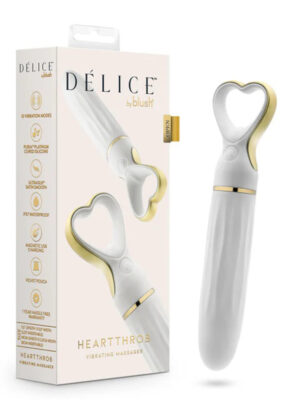 delice heartthrob white bouquet