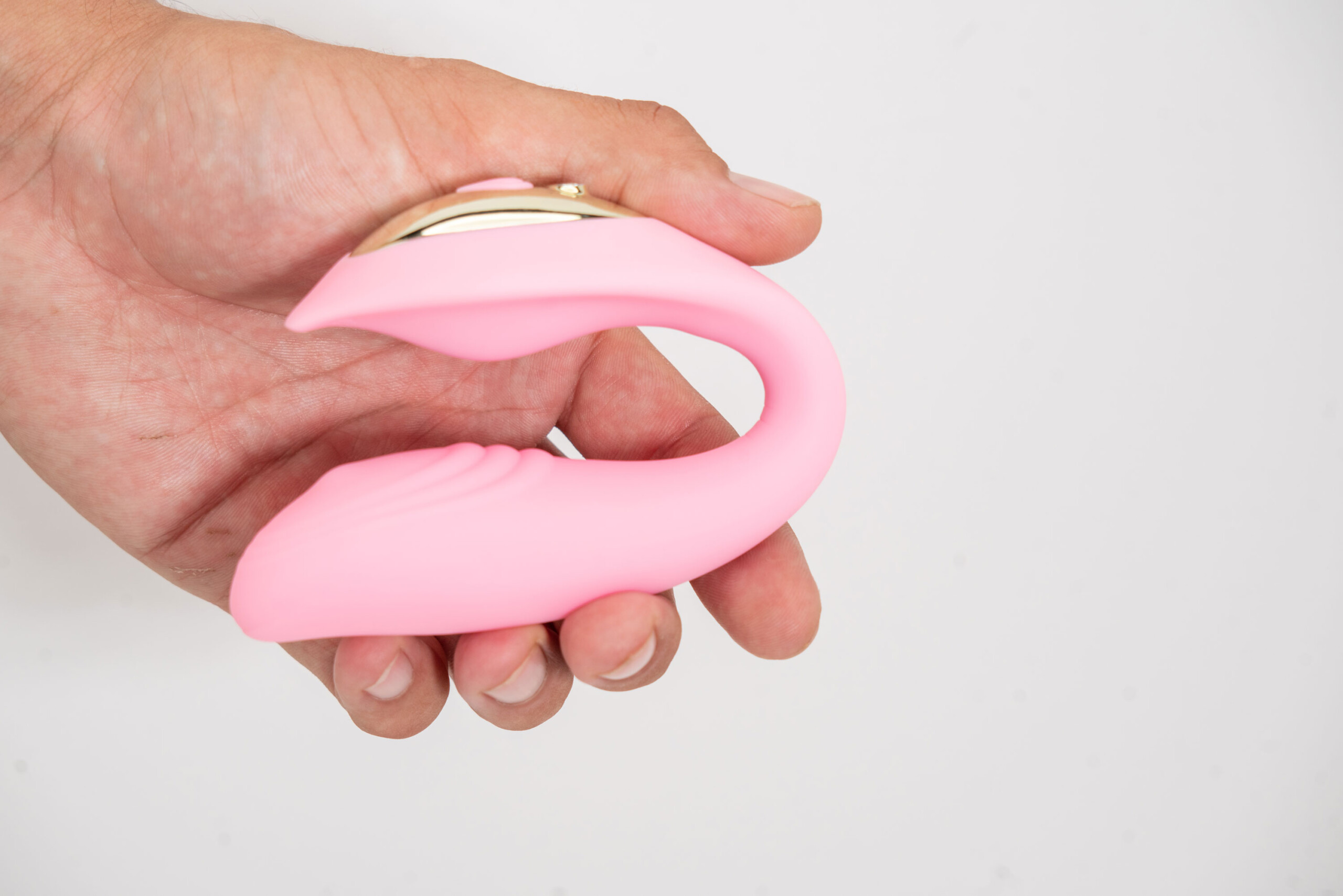 harmonie rechargeable remote silicone bendable vibrator pink
